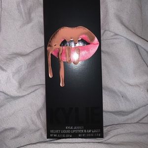 KYLIE LIP KIT: CANDY K